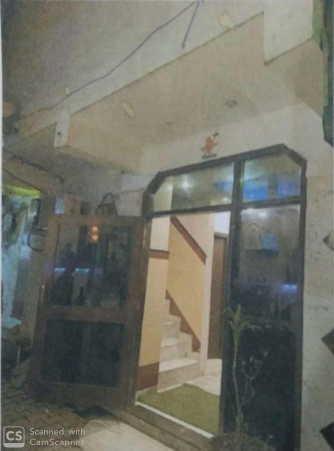 Amax Inn New Delhi Bagian luar foto