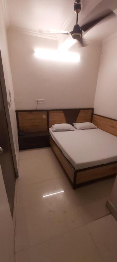 Amax Inn New Delhi Bagian luar foto