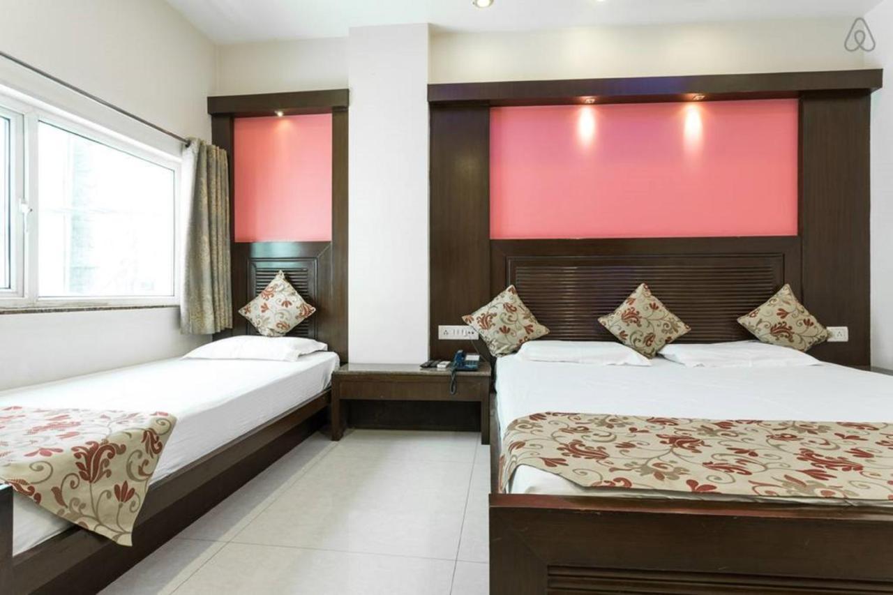 Amax Inn New Delhi Bagian luar foto