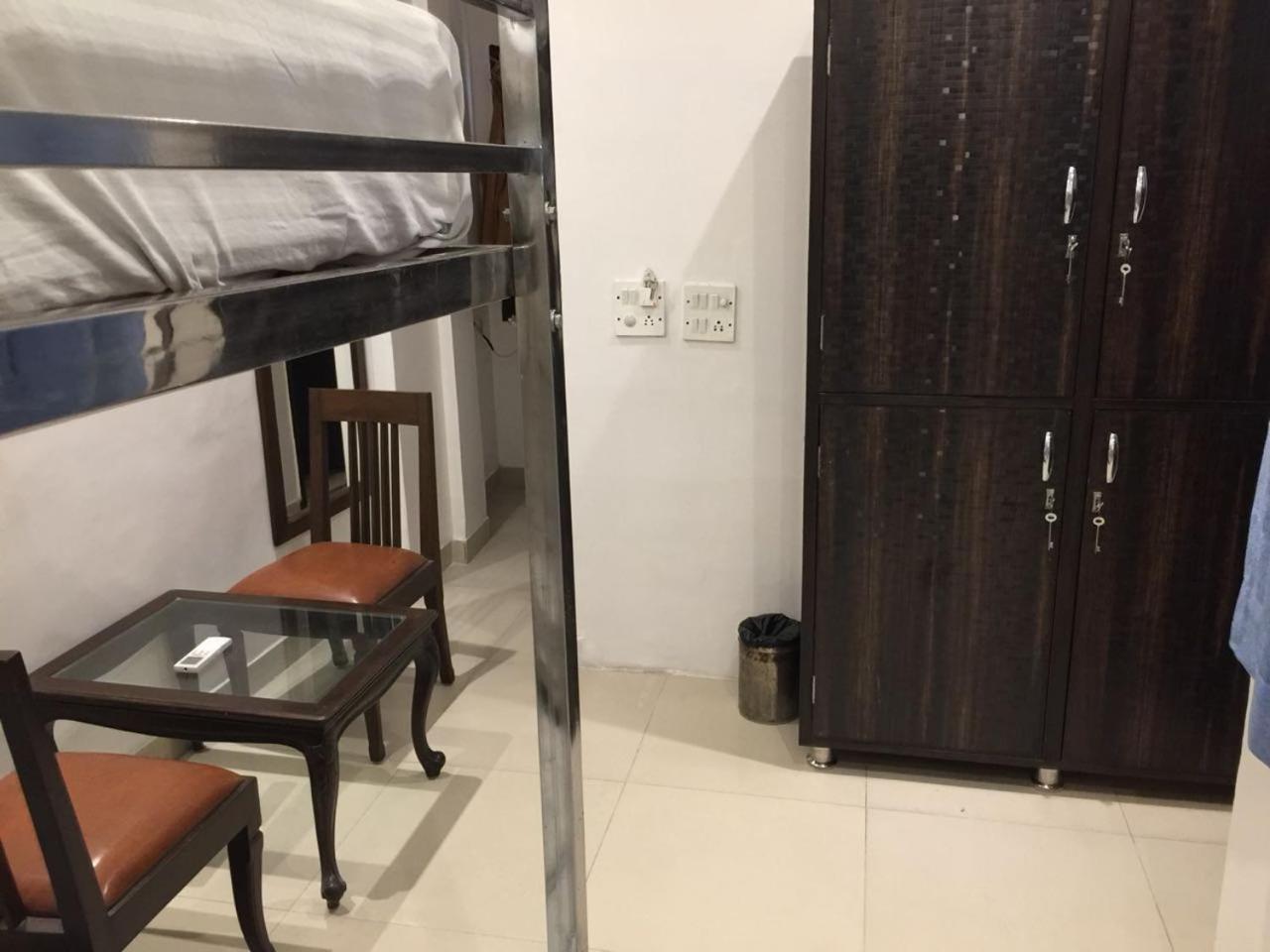 Amax Inn New Delhi Bagian luar foto