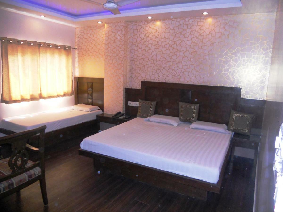 Amax Inn New Delhi Ruang foto